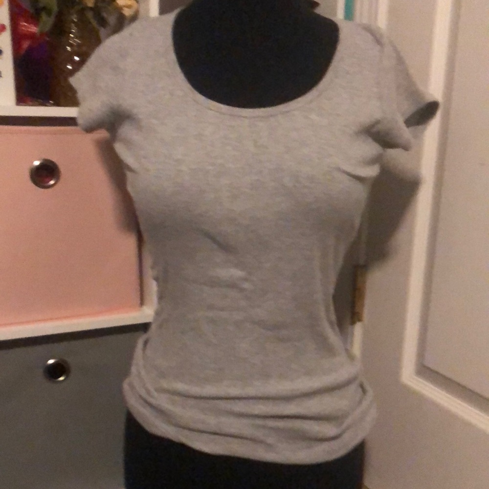 Fitted Ribbed Tee